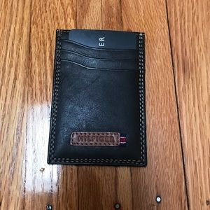 NWOT TOMMY HILFIGER BLACK CARD CASE